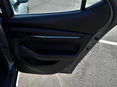 Used 2024 MAZDA MAZDA3 s image 40