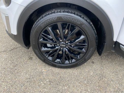 Used 2022 Kia Telluride SX w/ SX Prestige Package image 28