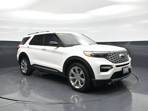Used 2020 Ford Explorer Platinum w/ Premium Technology Package AWD/4WD image 61