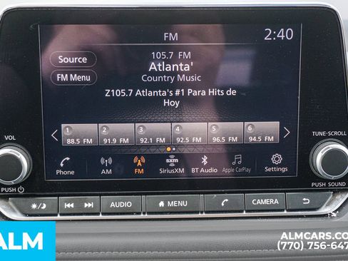 Used 2025 Nissan Rogue SV image 44