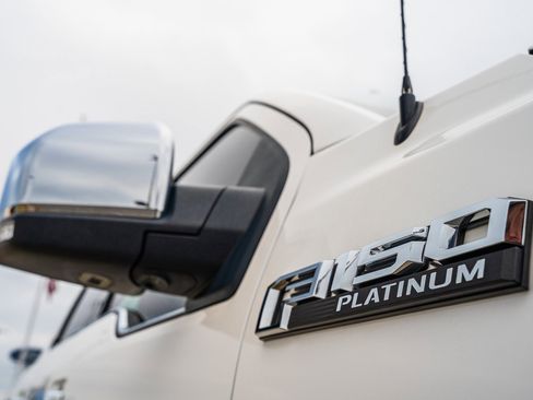 Certified 2018 Ford F150 Platinum w/ Equipment Group 701A Luxury image 11