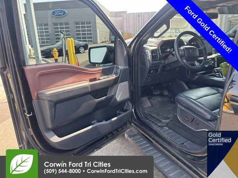 Used 2023 Ford F150 Lariat w/ FX4 Off-Road Package AWD/4WD image 11