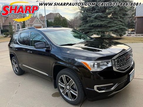 Used 2017 GMC Acadia Denali w/ Technology Package image 1