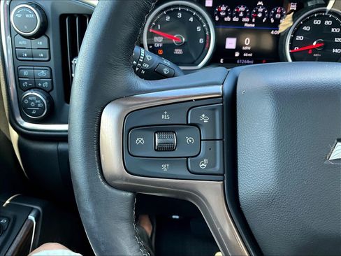 Used 2020 Chevrolet Silverado 1500 High Country w/ Technology Package AWD/4WD image 12