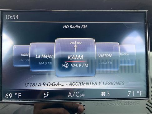 Used 2017 Mercedes-Benz C 300 Sedan image 35