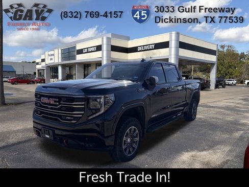 Used 2024 GMC Sierra 1500 AT4 w/ Technology Package image 3