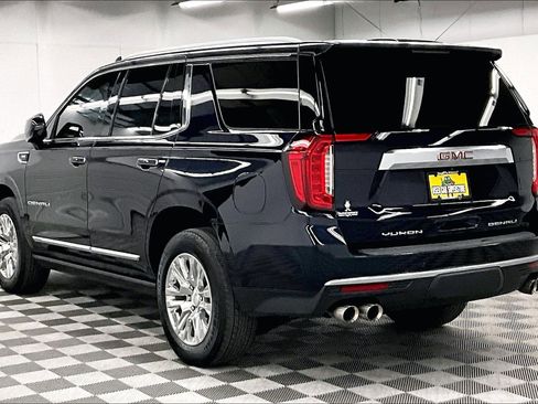 Used 2023 GMC Yukon Denali AWD/4WD image 3