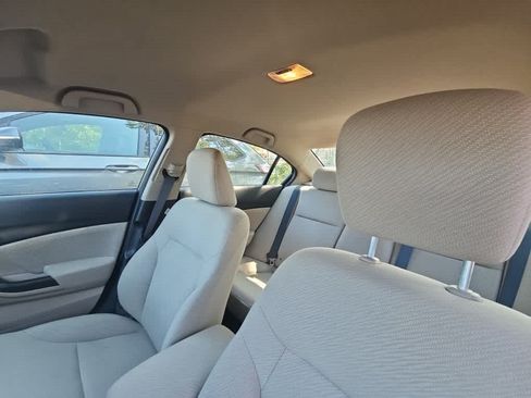 Used 2013 Honda Civic LX image 7