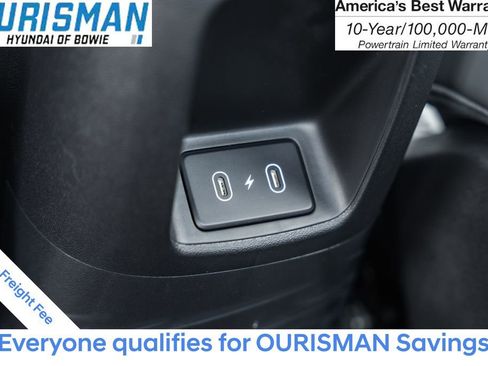 New 2025 Hyundai Elantra Limited image 32