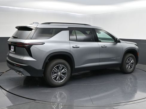 New 2026 Chevrolet Traverse LT FWD image 7