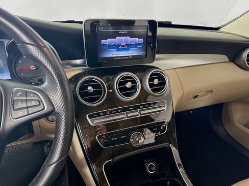 Used 2015 Mercedes-Benz C 300 4MATIC Sedan image 16