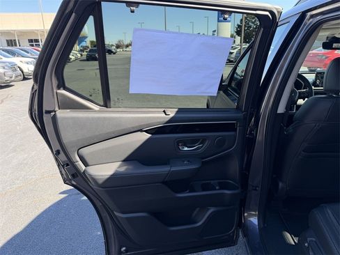 New 2025 Honda Pilot Touring image 16