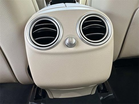 Used 2022 Mercedes-Benz GLC 300 GLC 300 image 16