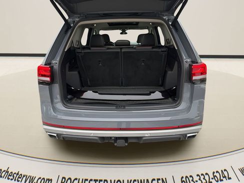Used 2024 Volkswagen Atlas Peak Edition SE image 26