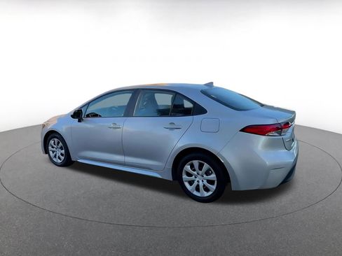 Used 2025 Toyota Corolla LE image 10