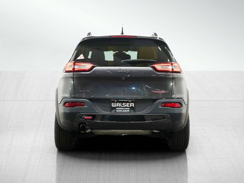 Used 2015 Jeep Cherokee Trailhawk w/ Leather Interior Group AWD/4WD image 4