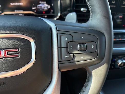Used 2025 GMC Sierra 1500 SLT w/ SLT Premium Package AWD/4WD image 17