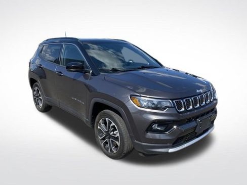 Used 2023 Jeep Compass Limited w/ Sun and Sound Group AWD/4WD image 10
