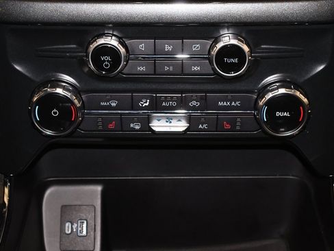 Certified 2022 Ford F150 XLT w/ Equipment Group 302A High image 34