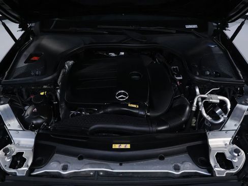 Used 2020 Mercedes-Benz E 350 4MATIC Sedan w/ Parking Assistance Package image 39