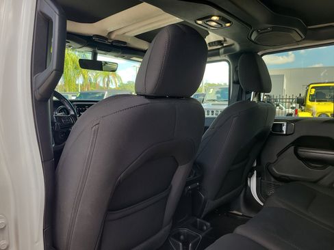 Used 2021 Jeep Wrangler Unlimited Sport image 12