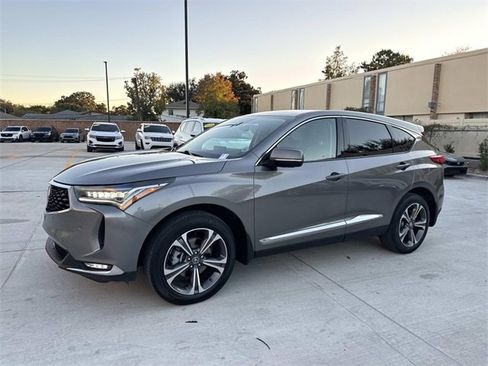 Used 2023 Acura RDX AWD w/ Advance Package image 3