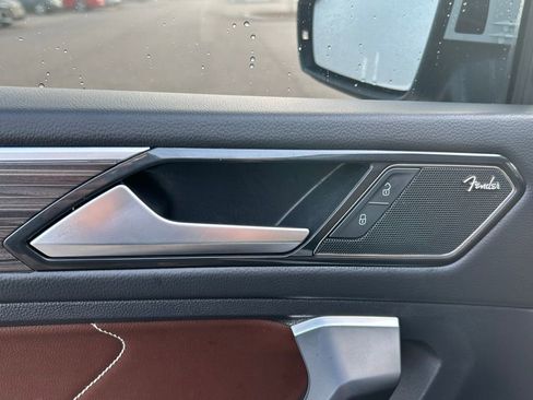 Used 2024 Volkswagen Tiguan SEL R-Line image 19