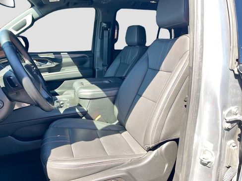 Used 2024 Chevrolet Tahoe RST w/ Luxury Package image 21