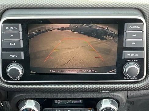 Used 2018 Nissan Kicks SV FWD image 23
