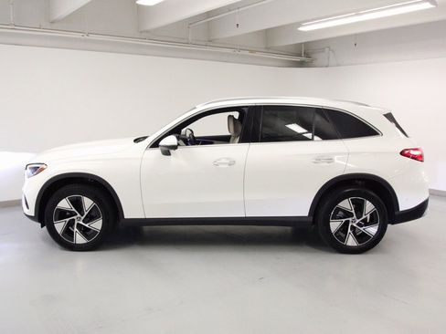 Certified 2024 Mercedes-Benz GLC 300 4MATIC image 7