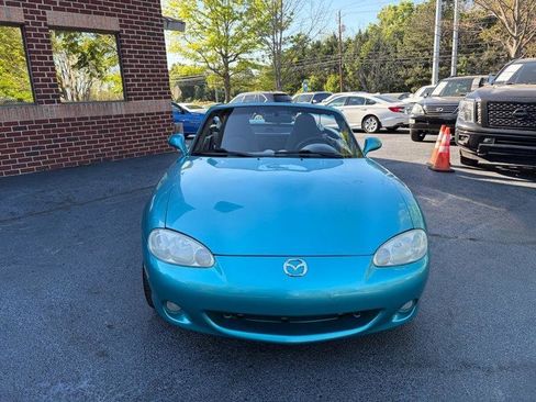 Used 2003 MAZDA MX-5 Miata RWD image 18