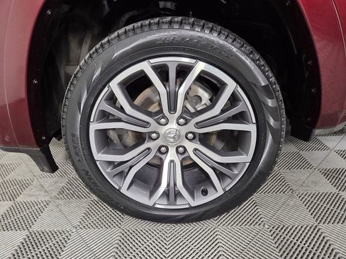 Certified 2025 RAM 1500 Tungsten AWD/4WD image 10