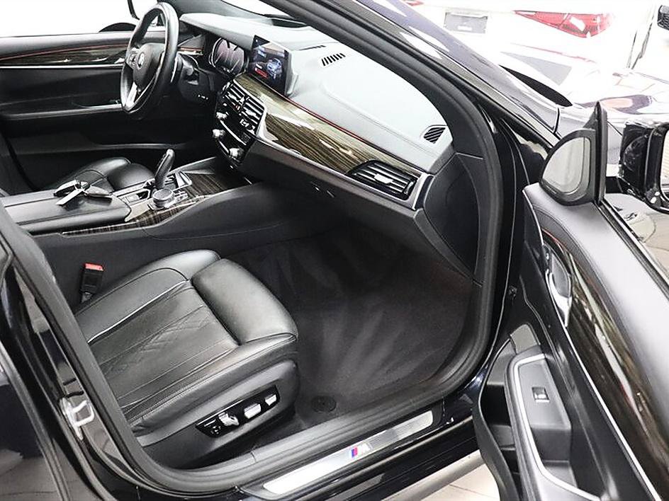 Used 2018 BMW 640i Gran Turismo xDrive AWD/4WD image 12