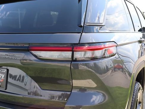 New 2026 Jeep Grand Cherokee Limited w/ Limited Altitude Package AWD/4WD image 33