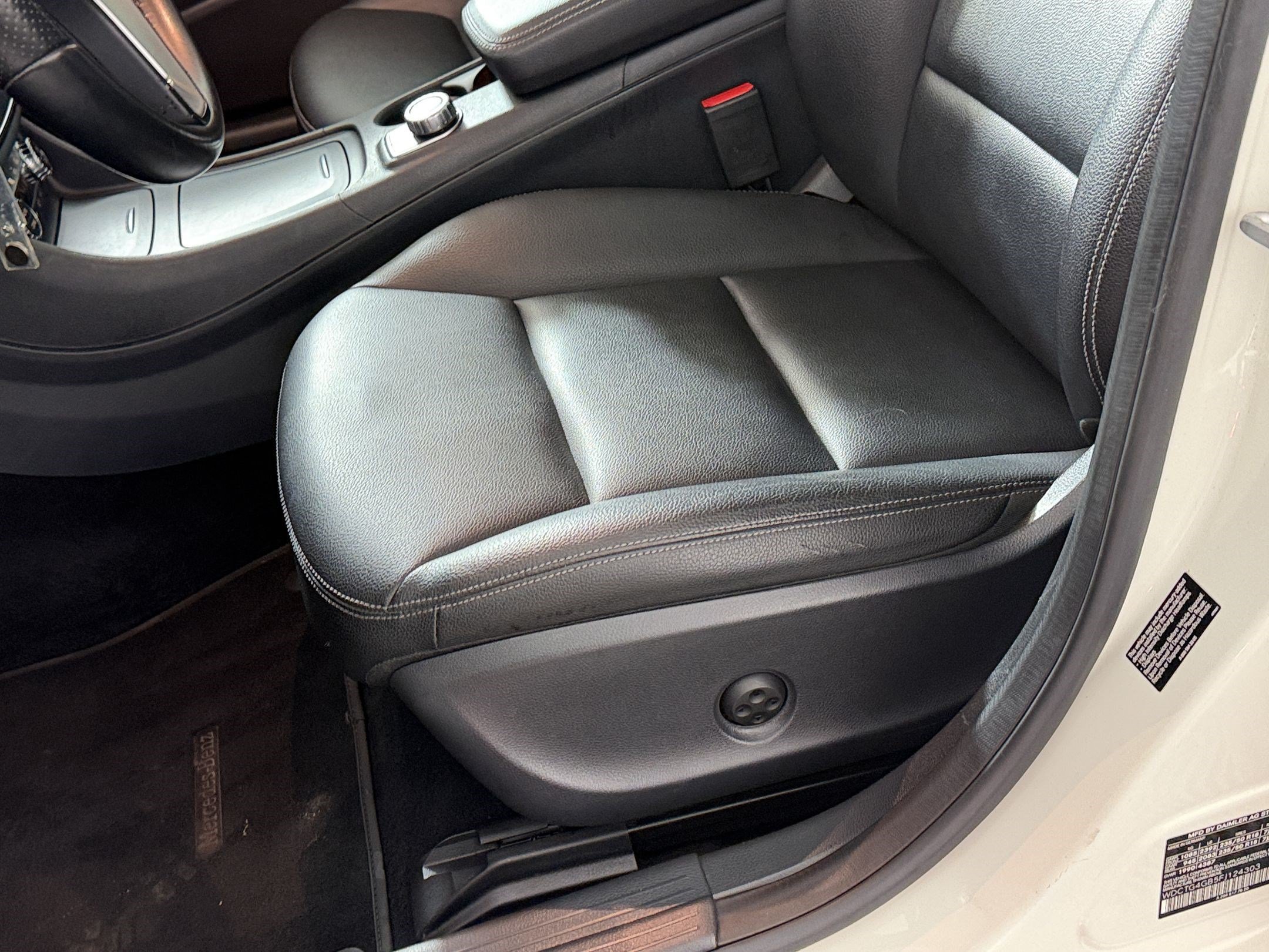 Used 2015 Mercedes-Benz GLA 250 4MATIC image 15