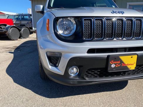 Used 2021 Jeep Renegade Latitude w/ Convenience Group image 51