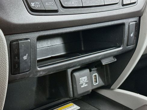 Used 2021 Honda Pilot Special Edition image 25