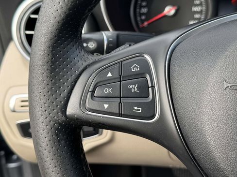 Used 2018 Mercedes-Benz C 300 4MATIC Sedan image 21