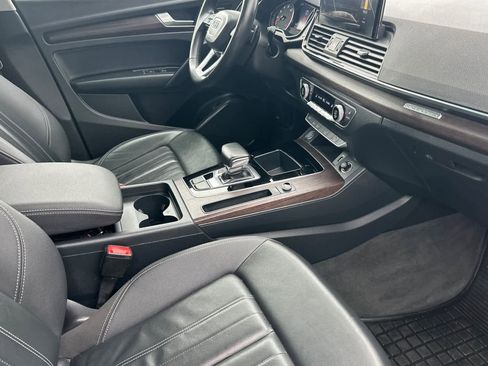 Used 2023 Audi Q5 2.0T Premium image 16