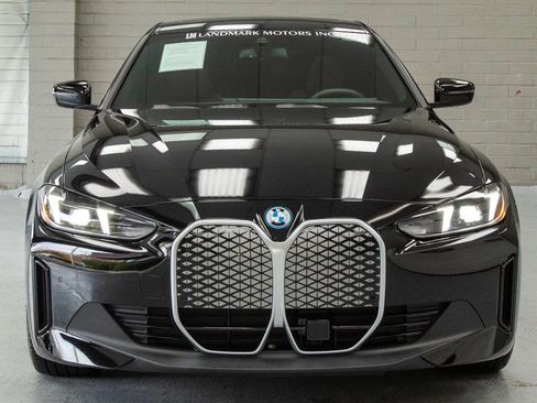 Used 2025 BMW i4 eDrive40 w/ Driving Assistance Package image 5