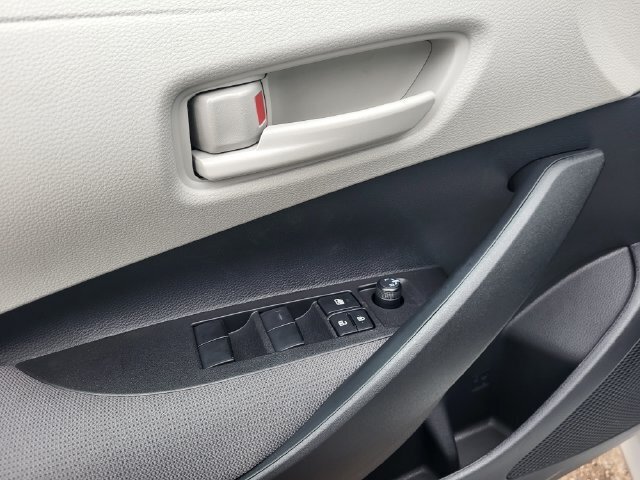 New 2027 Toyota Corolla LE FWD image 12