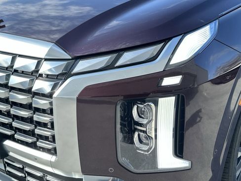 Used 2024 Hyundai Palisade Calligraphy image 11