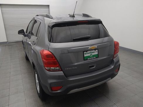 Used 2020 Chevrolet Trax LT w/ Driver Confidence Package AWD/4WD image 6