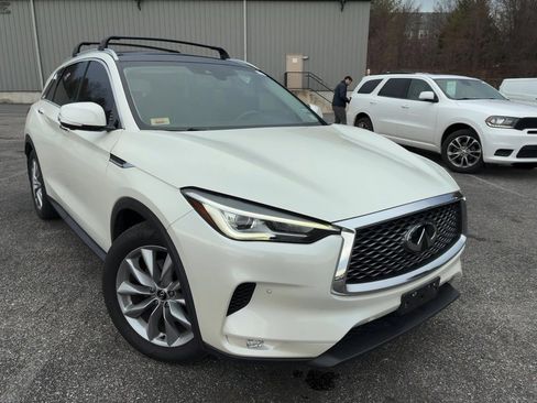 Used 2019 INFINITI QX50 Essential w/ Premium Heat Package image 1
