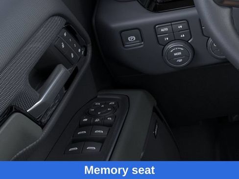 New 2026 Chevrolet Silverado 2500 ZR2 AWD/4WD image 23