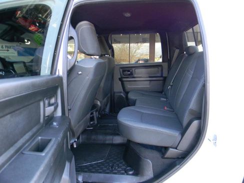 Used 2022 RAM 2500 Tradesman w/ Safety Group image 12