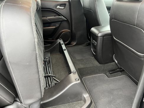 Used 2016 GMC Canyon SLT image 21