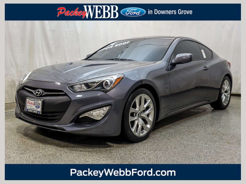 Used 2014 Hyundai Genesis 2.0T RWD image 1