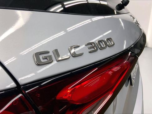 New 2026 Mercedes-Benz GLC 300 image 16