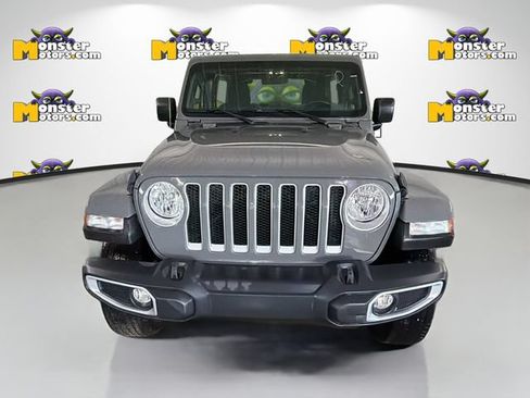 Used 2021 Jeep Wrangler Unlimited Sahara AWD/4WD image 2